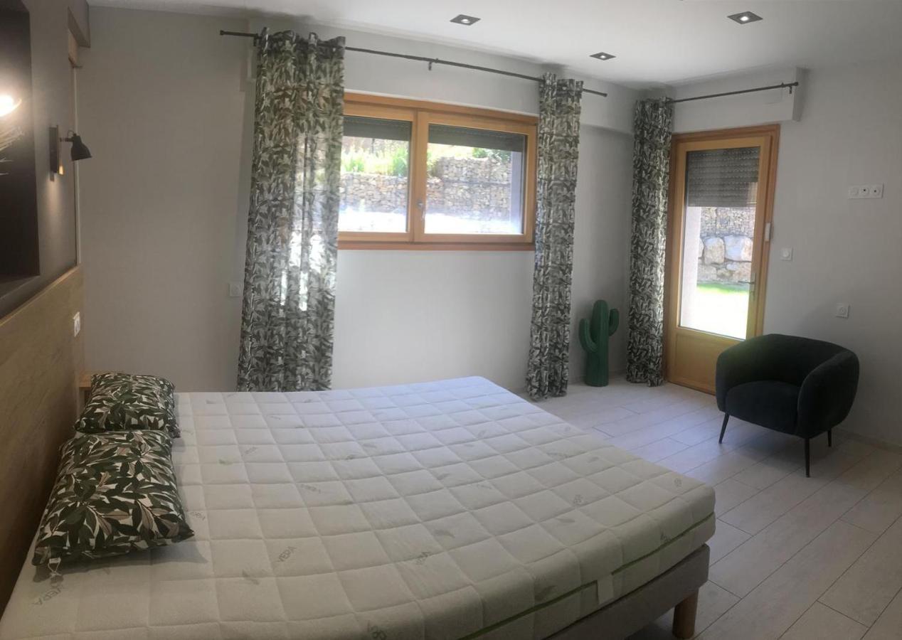 Gite Du Travers Villa Sebrazac Екстериор снимка